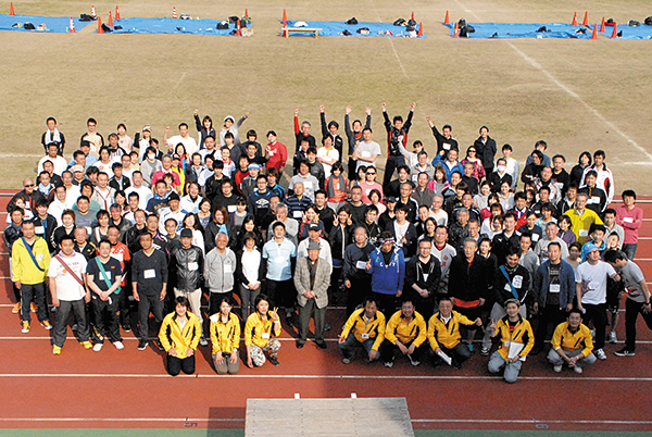 毎年、全社を挙げてのイベントを開く。2014年は社員参加の運動会を開催。