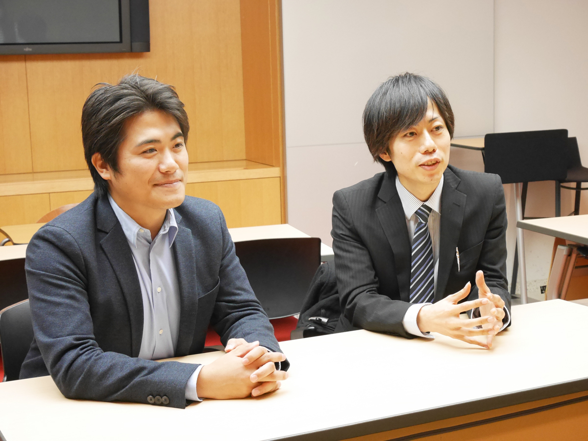 代表取締役CEO 藤戸達也氏（左）、代表取締役COO 宮下裕道氏（右）